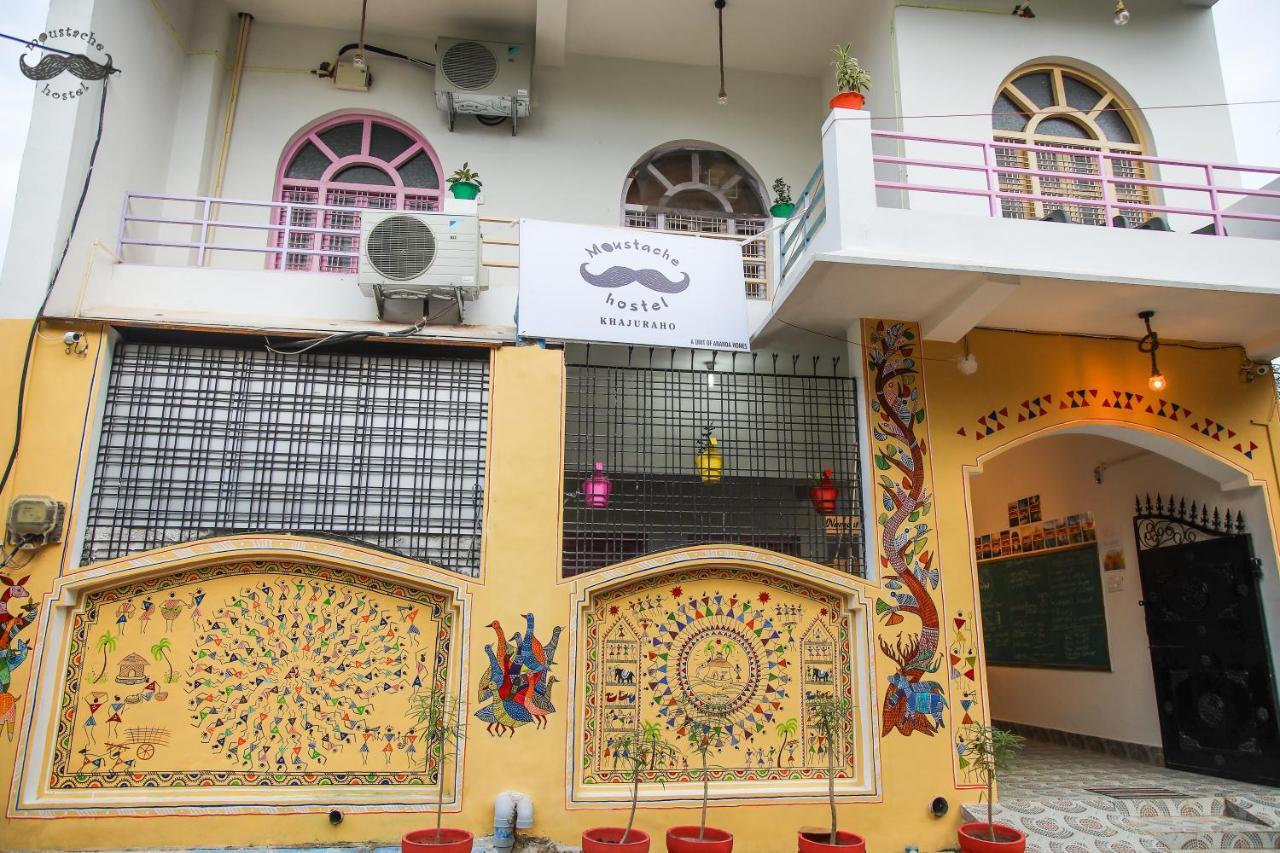 Moustache Khajuraho Hostel Buitenkant foto